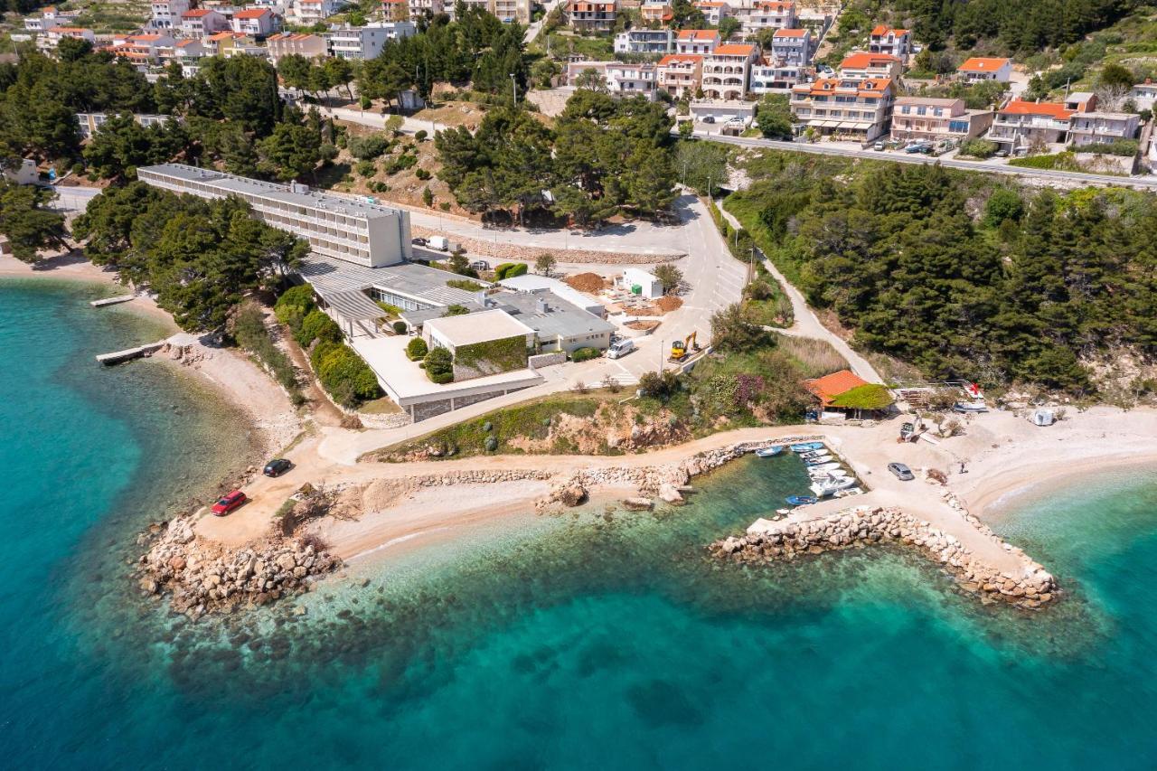 Ruskamen Apartments Lokva Rogoznica Buitenkant foto