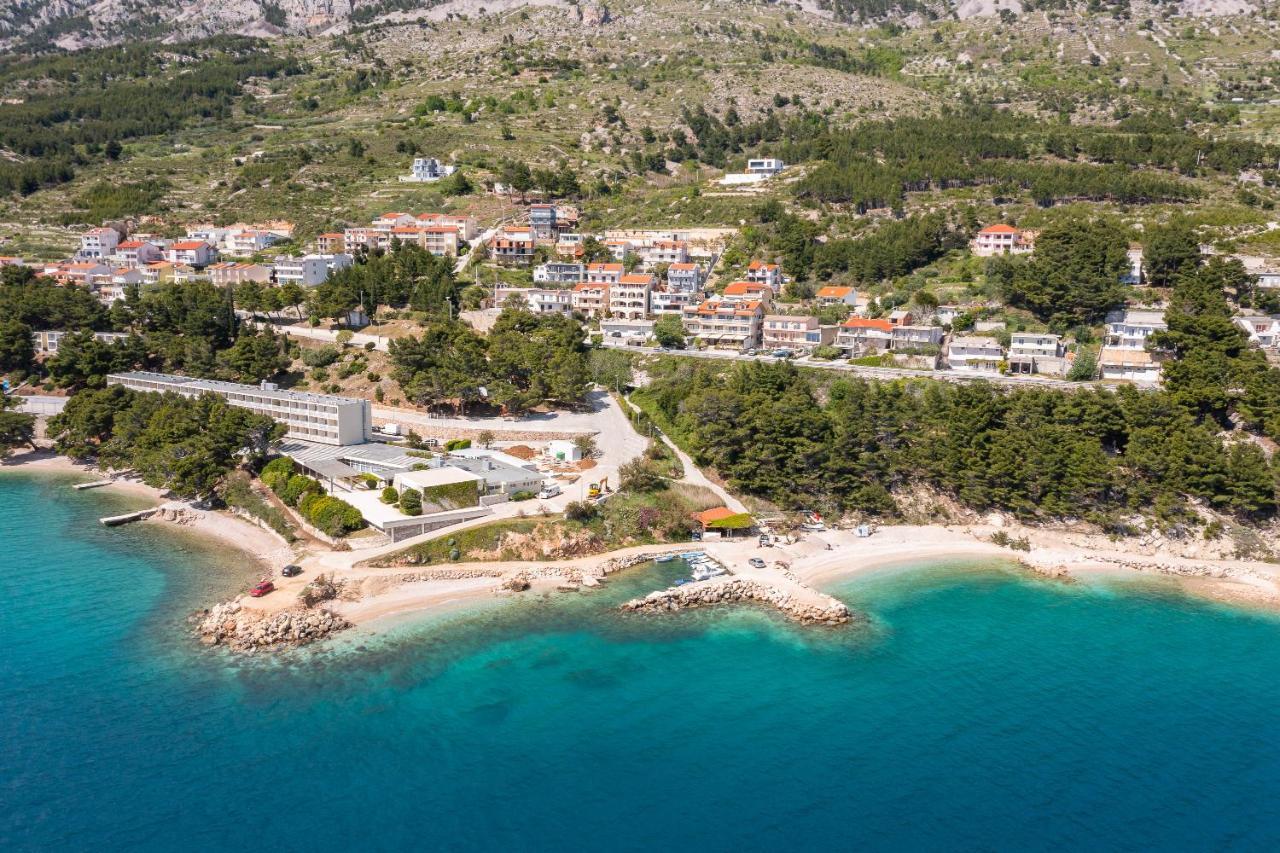 Ruskamen Apartments Lokva Rogoznica Buitenkant foto